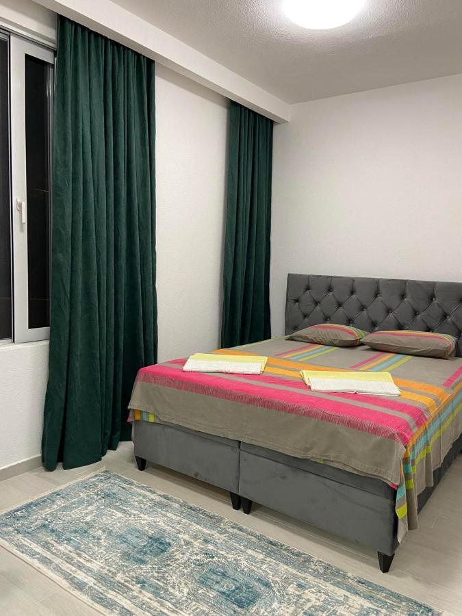 Id Apartments Tivat Eksteriør bilde