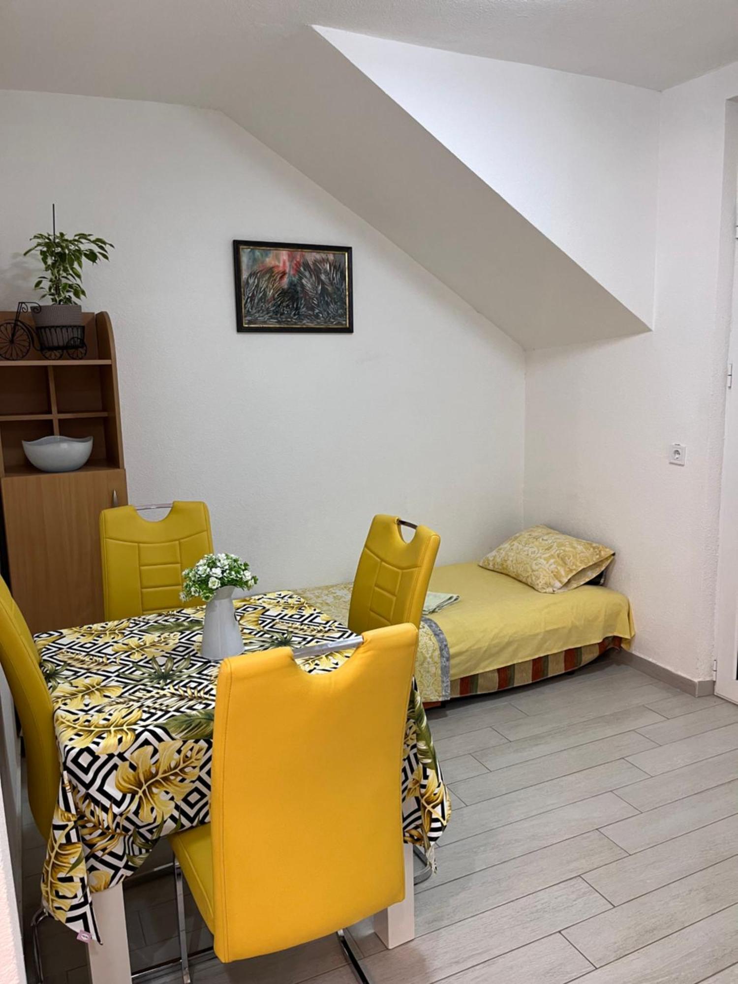 Id Apartments Tivat Eksteriør bilde