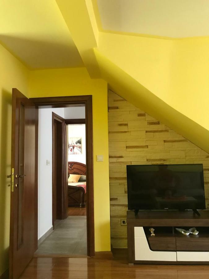 Id Apartments Tivat Eksteriør bilde