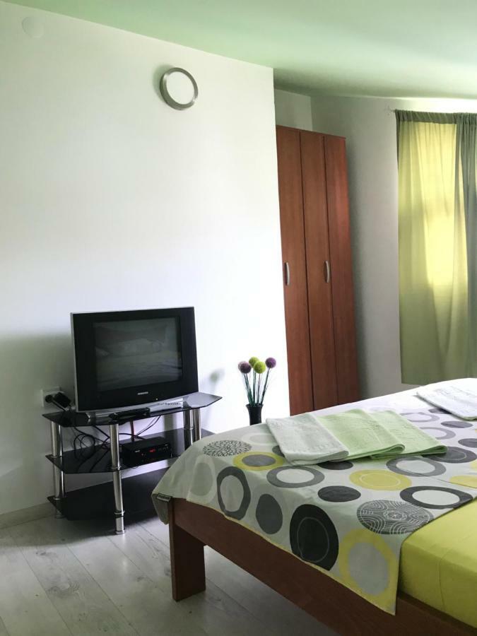 Id Apartments Tivat Eksteriør bilde