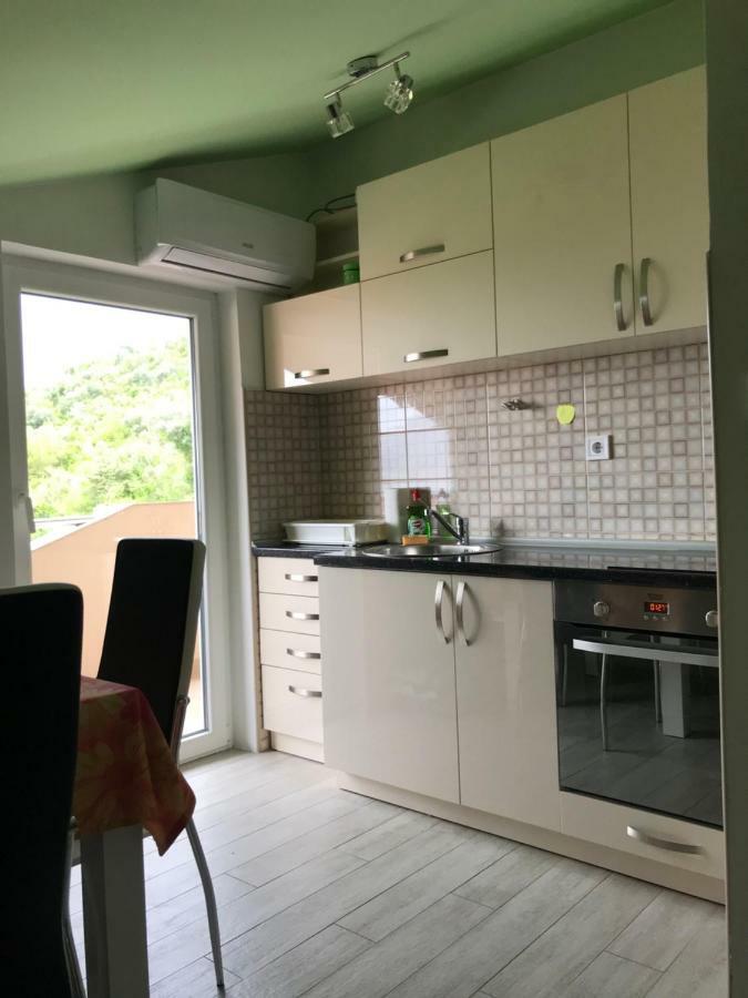 Id Apartments Tivat Eksteriør bilde